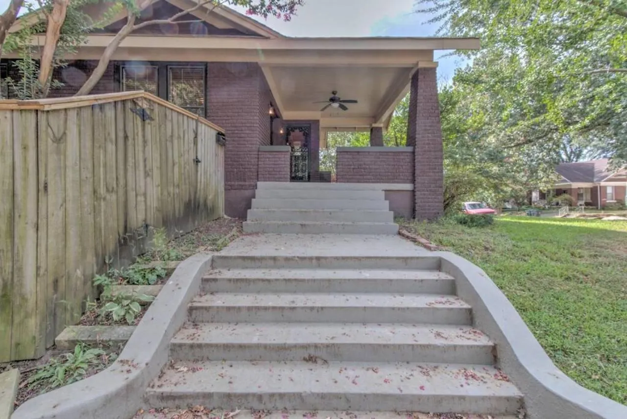 Beautiful Bungalow Stones Throw From Cooper Young Memphis